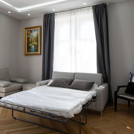 Charming 2-Room Apartment With Balcony, 15 Min To Center Viena Exterior foto