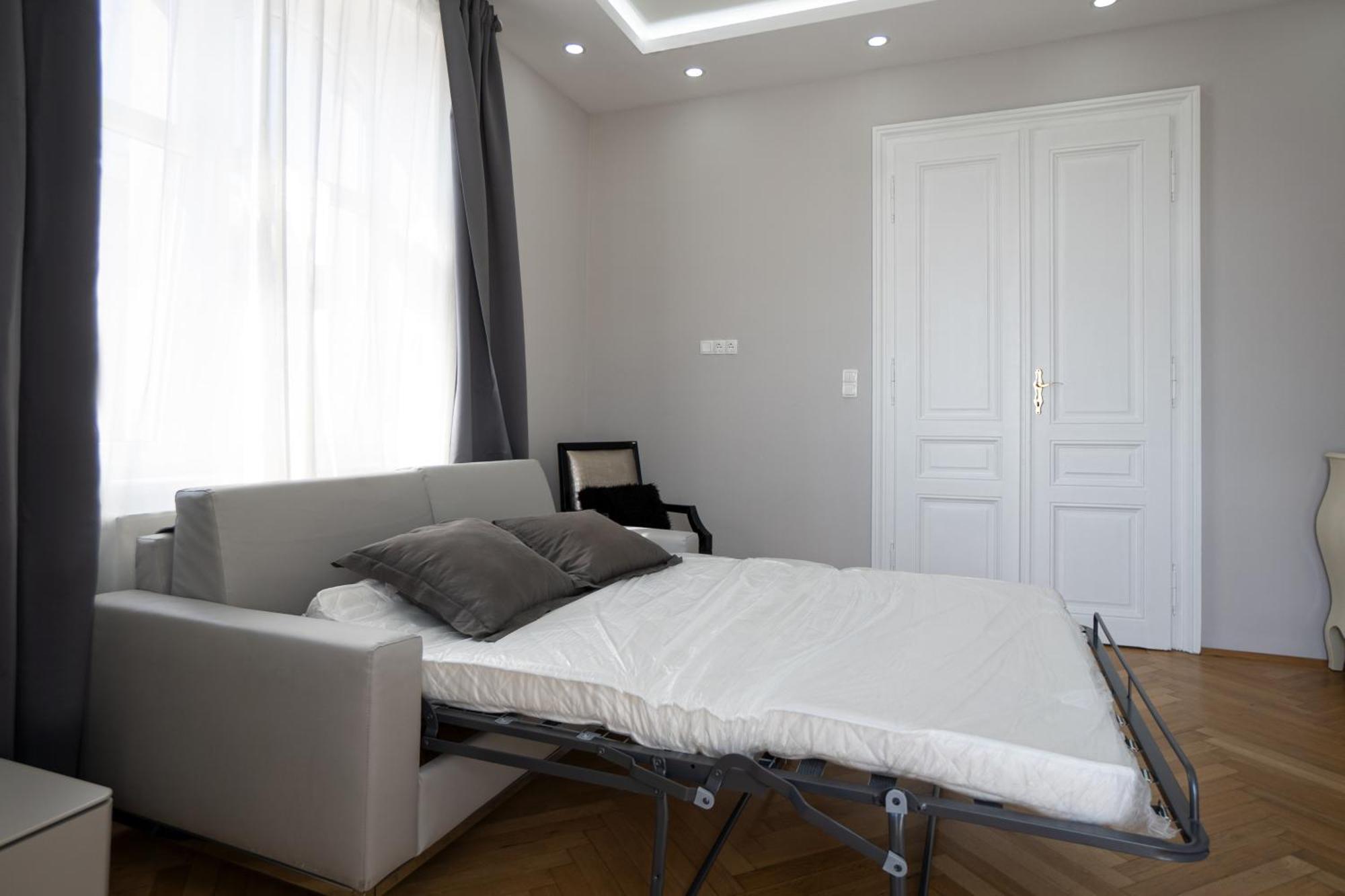 Charming 2-Room Apartment With Balcony, 15 Min To Center Viena Exterior foto